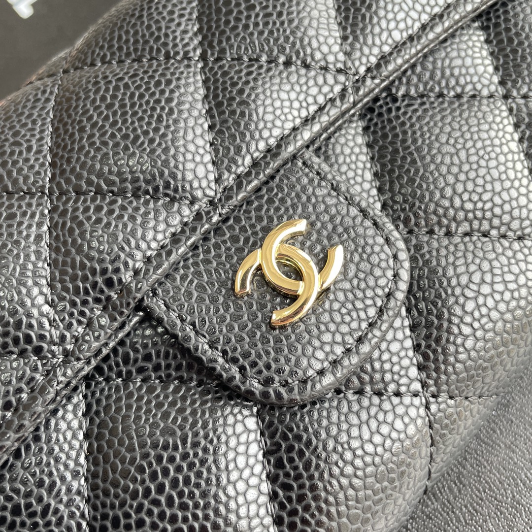 Q19：Chanel Classic Wallet on Chain