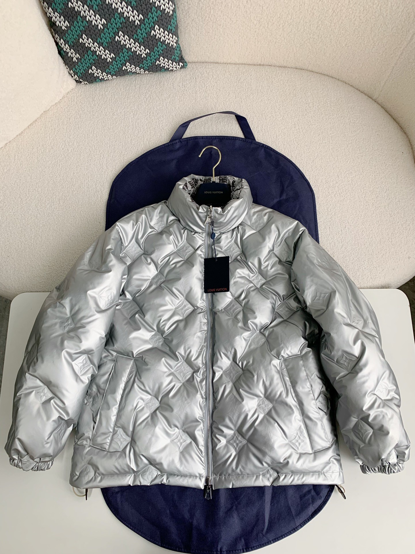 LV LOGO Down Jacket