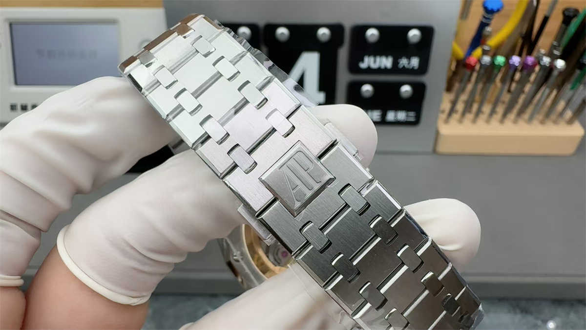 AP 26240ST Replica – Premium Royal Oak Chronograph Super Clone by APS Factory