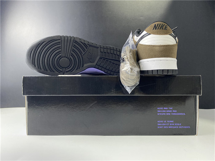 NK SB Dunk Low White Black Trail End Brown 304292-102