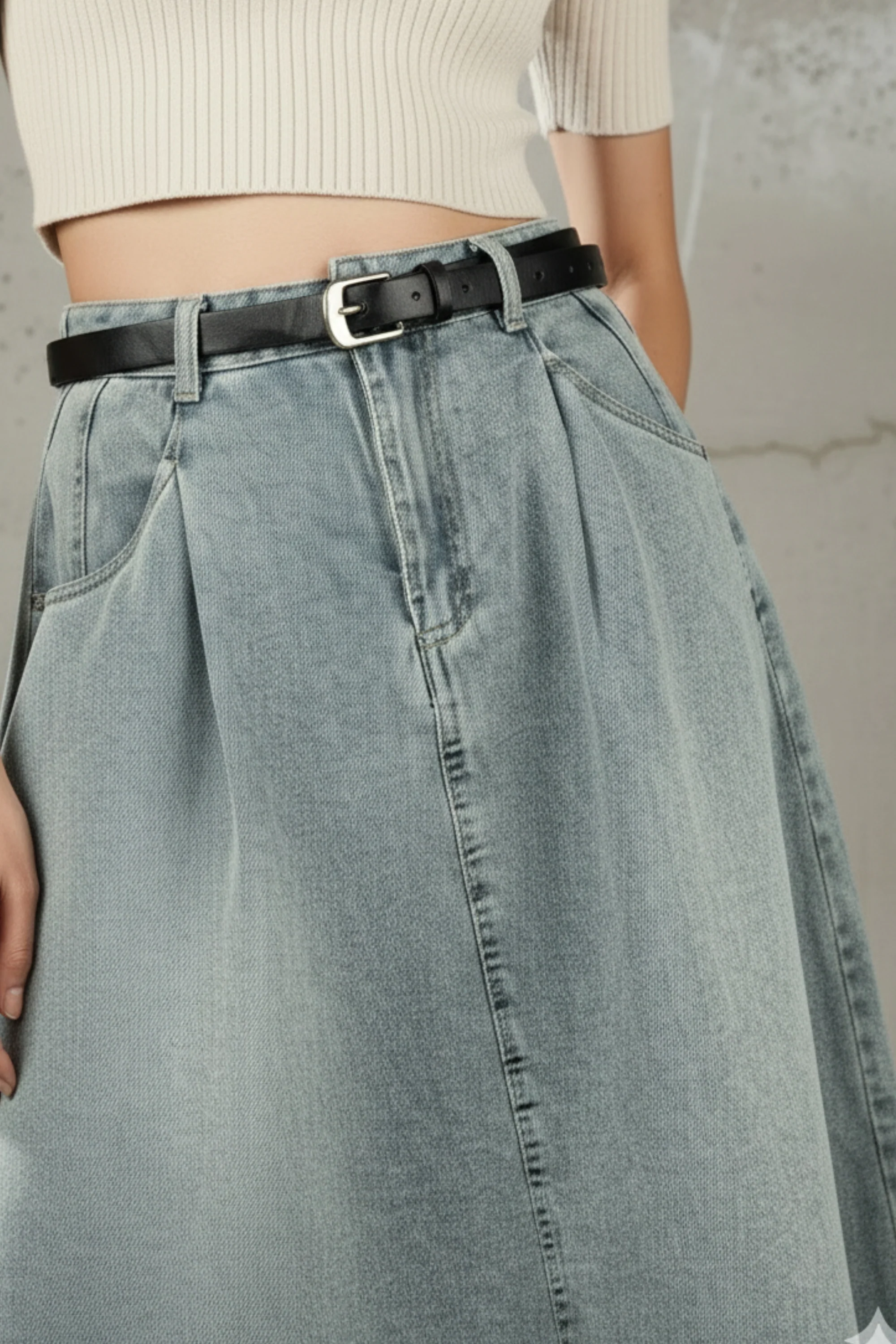 Denim A-line skirt With Belt