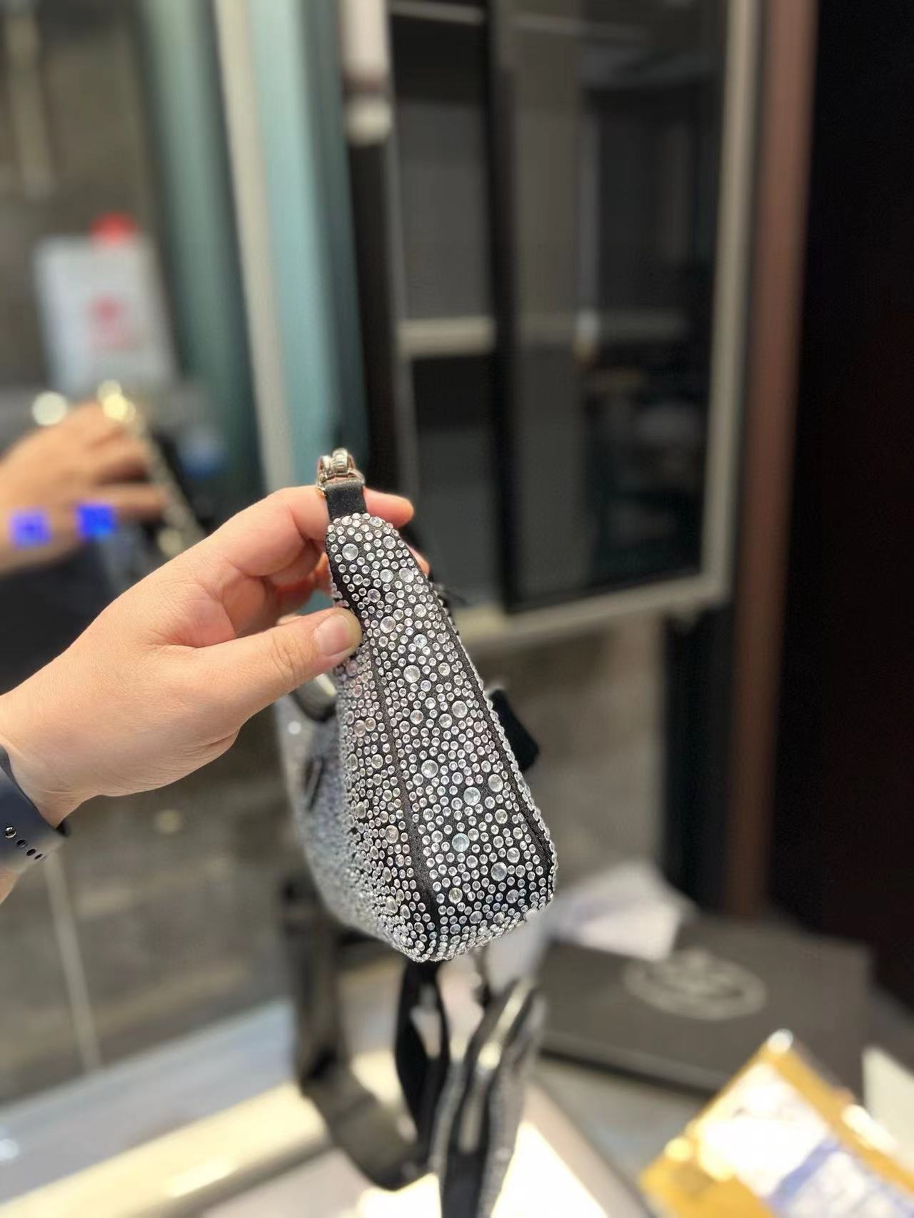 Fashion 8.7″ Full Diamonds Chains Adjustable Strap Shoulder bag with small coin purse BB-921222
