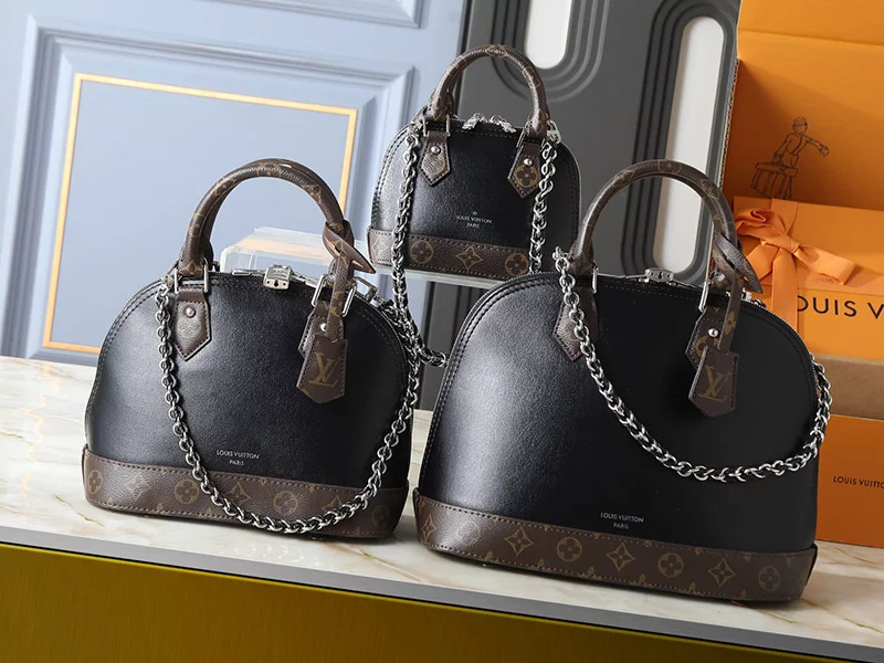 3Sizes Small 7.1″x4.7″x3.1″ Medium 8.7″x7.5″x4.3″ Big 12.2″x9.8″x6.3″ Genuine Leather Chains Handbag with straps BB-9211024