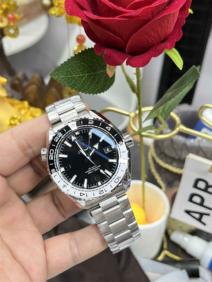 VSF Omega Seamaster 43.5mm – Premium Replica Diver Watch with Master Chronometer Details