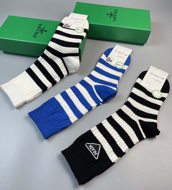 Set of 3 Pairs of Cotton Breathable Crew Socks WZ-924000260