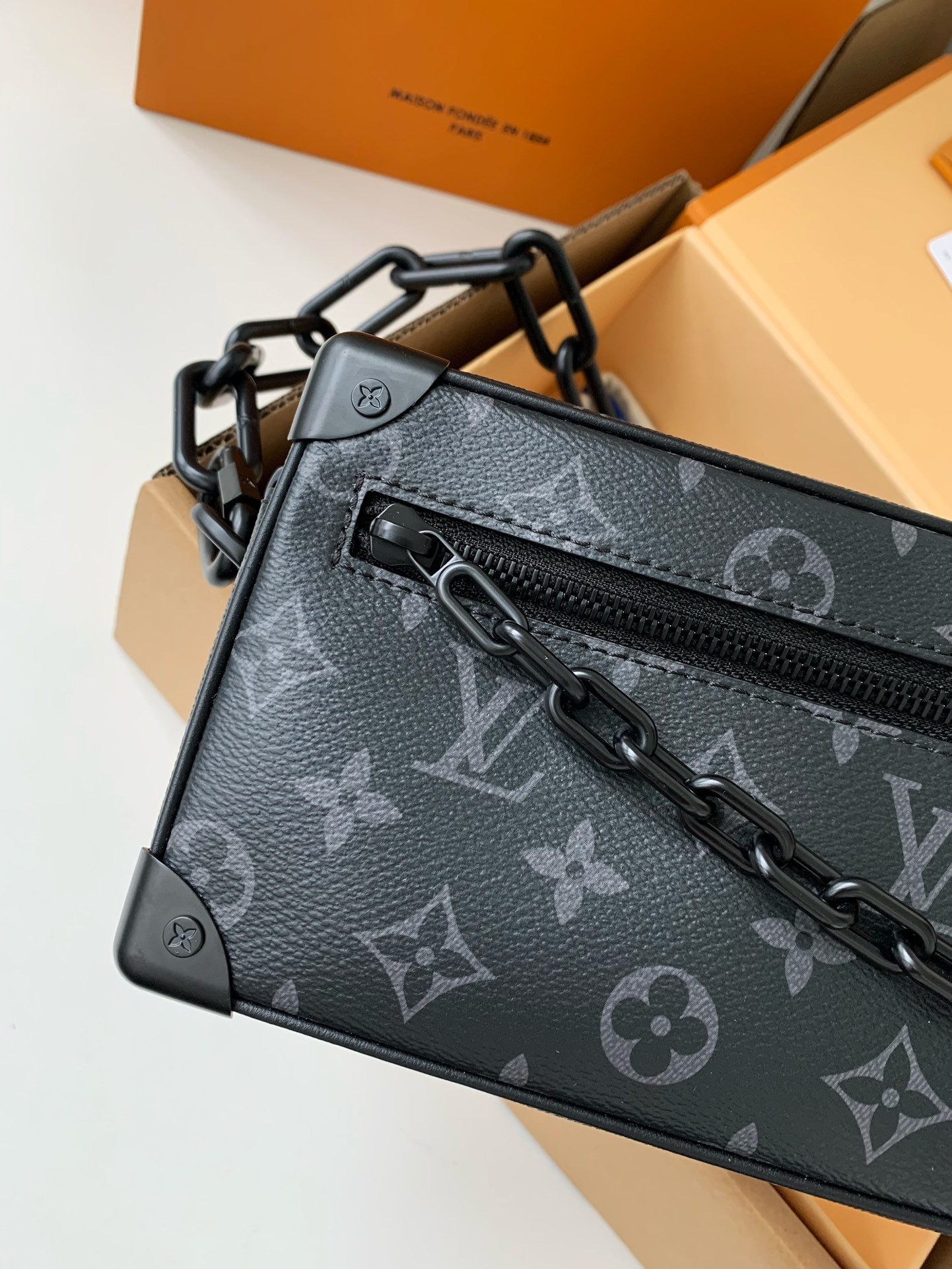 LV MINI SOFT TRUNK 18.5*13*8cm