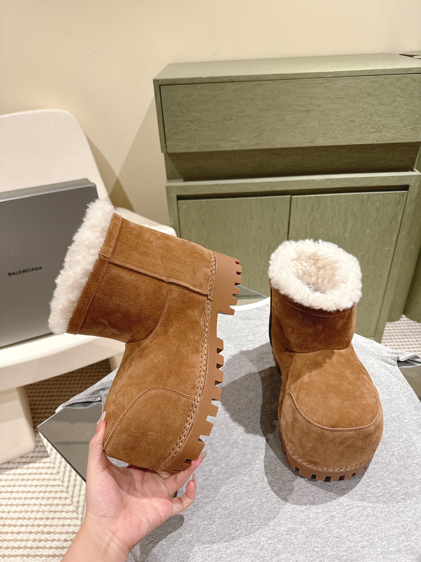 BLCG WINTER SHOES