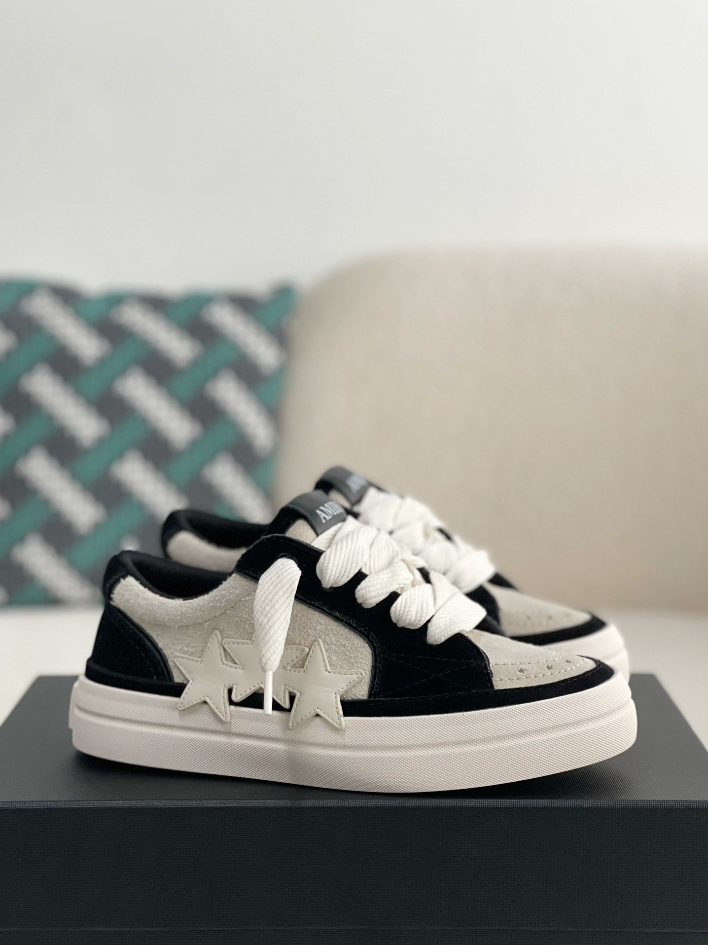 AMRI Sneakers