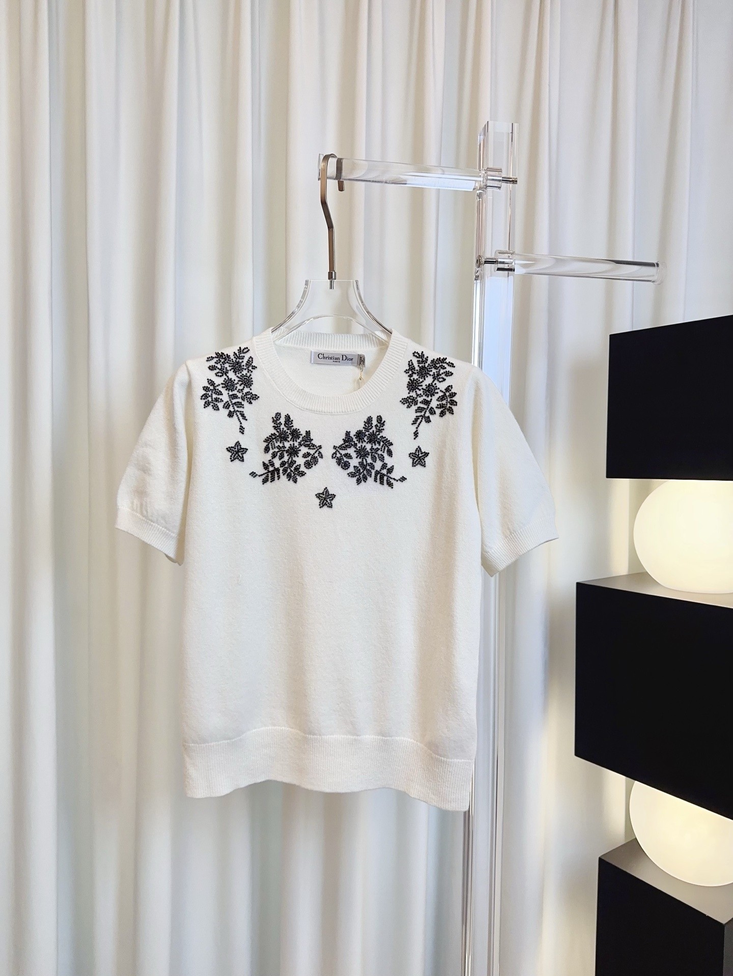 DR Women's knitted short sleeve