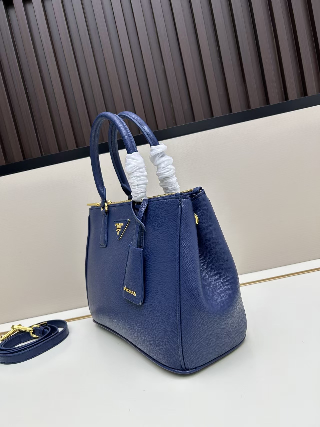 City Calf Hand Stitched Small Galleria Double Zip Tote Bluette
