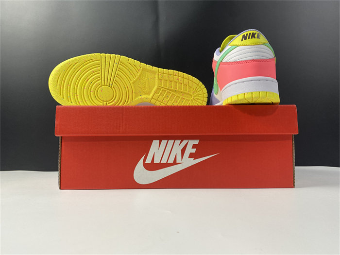 NK Dunk Low SE Easter Candy DD1872-100