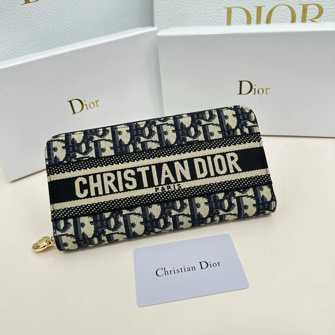 [Dior] 2025 New Collection: Modern, Luxurious, and Sophisticated Designs