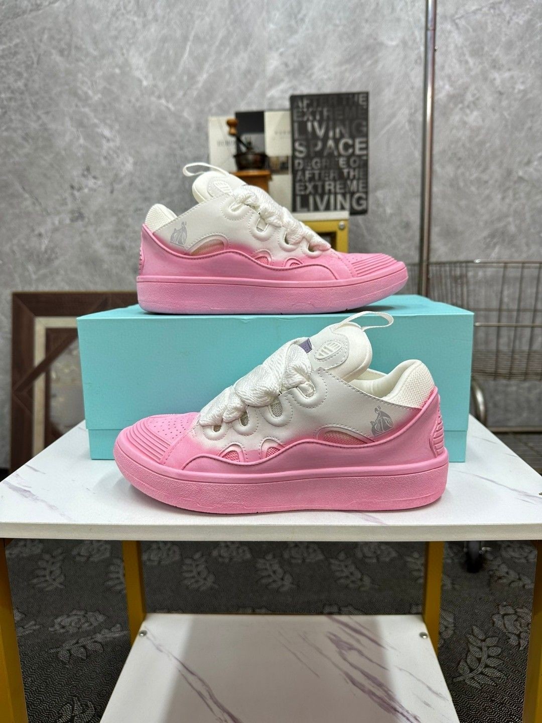 LAN Curb Sneaker