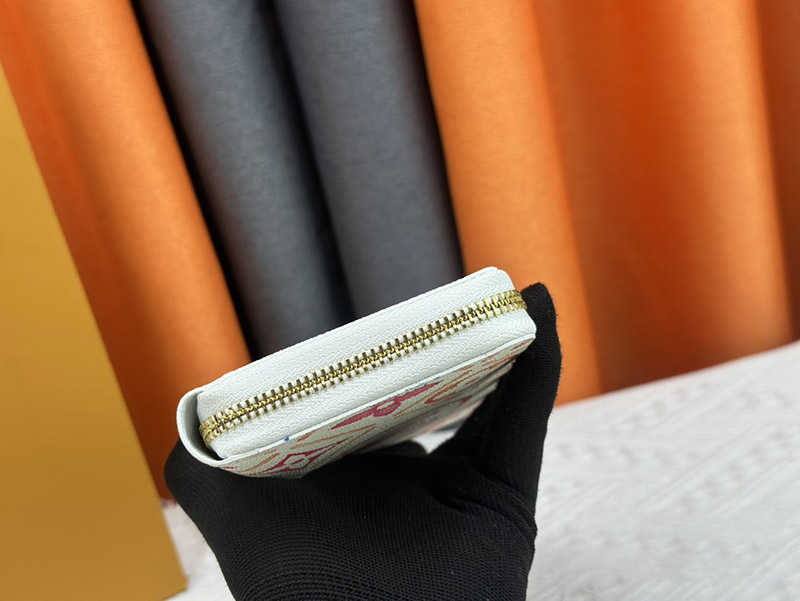 Fashion 7.5″x3.9″x0.4″ Leather Wallet QB-927158