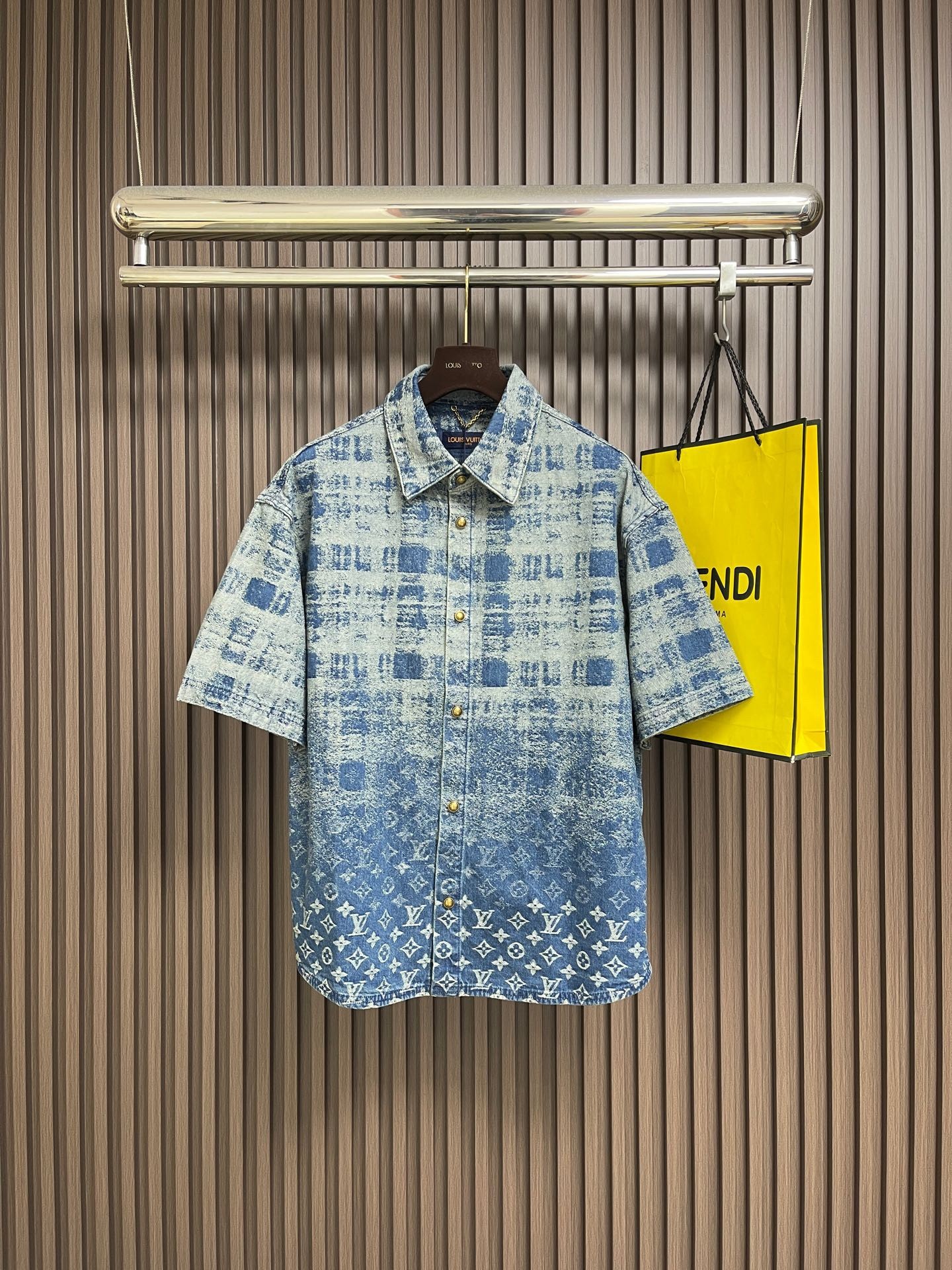 LV Denim short sleeves