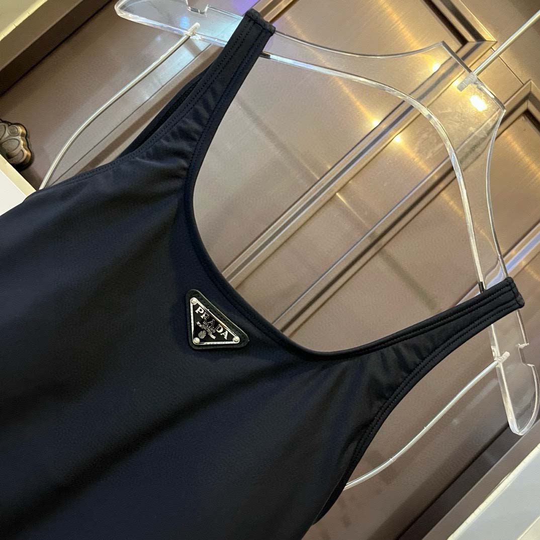 Classical Sexy Black One-piece Swimsuit YY-925244