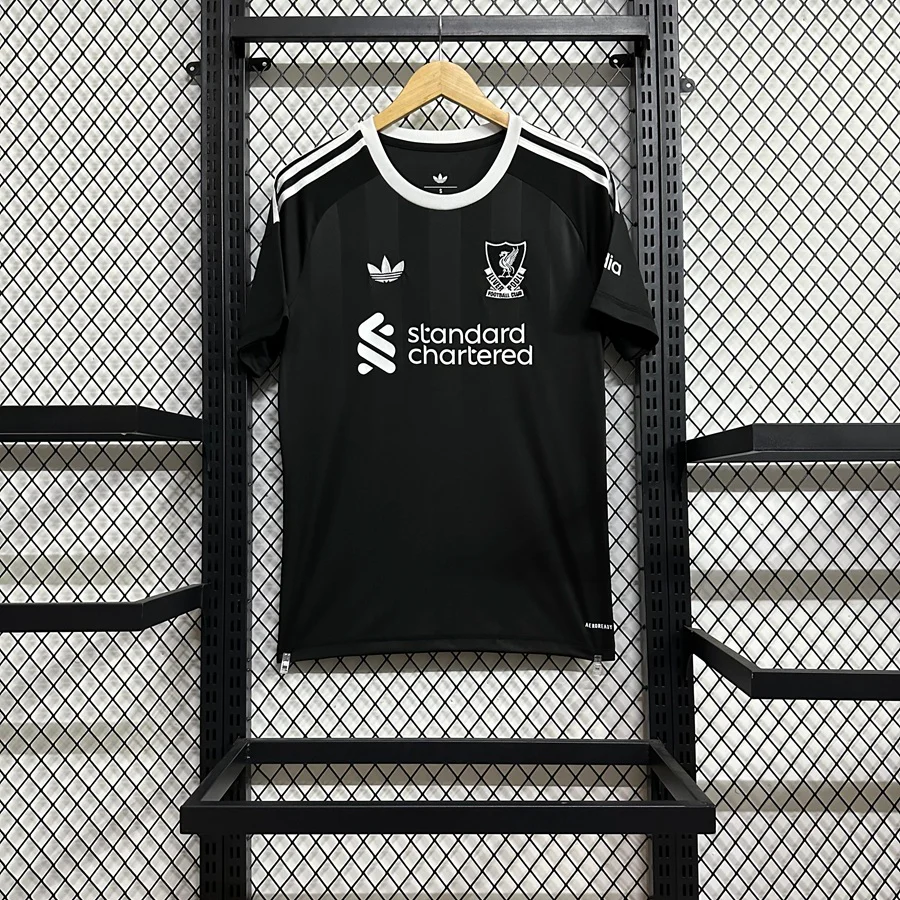 Liverpool Third Goalkeeper Jersey 2025/26