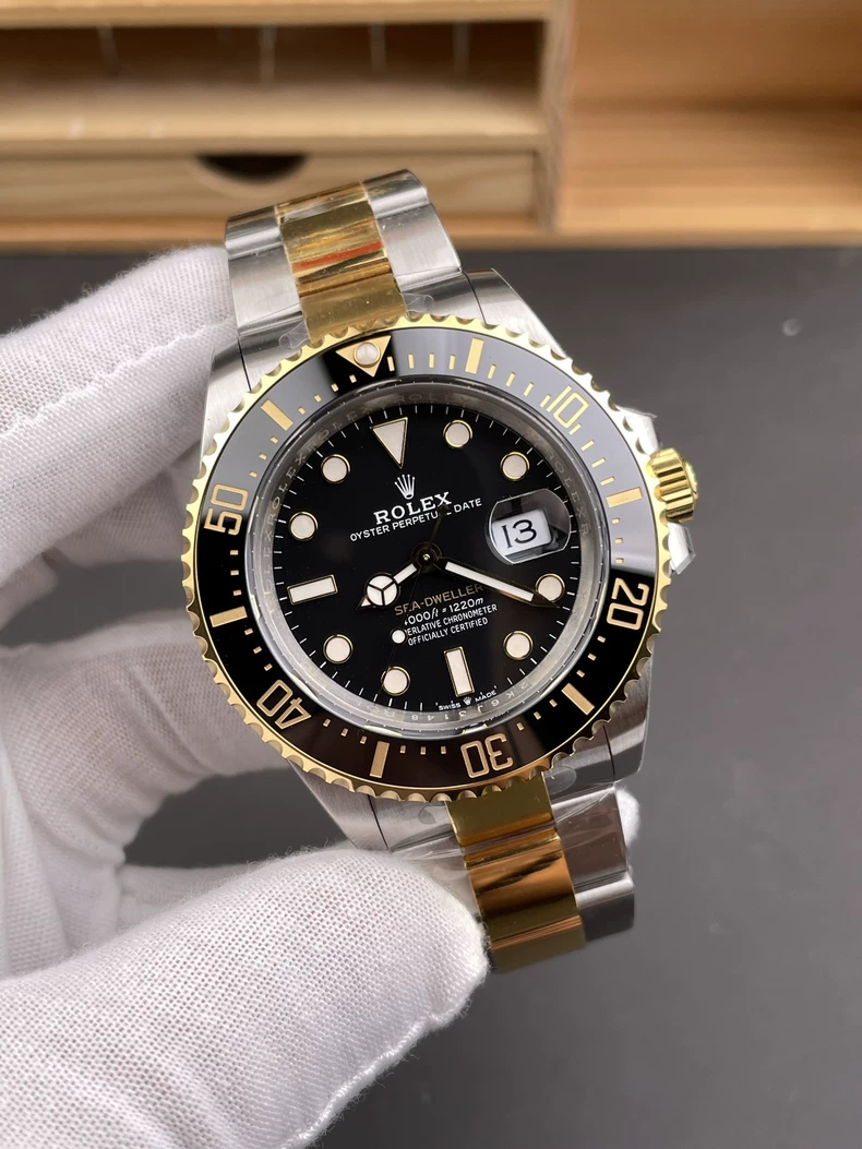 Rolex Sea-Dweller 126603-0001 43mm