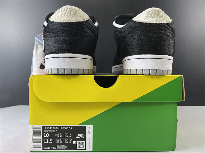 NK SB Dunk Low Medicom Toy CZ5127 001