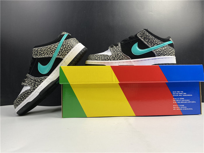 NK SB Dunk Low atmos Elephant BQ6817-009