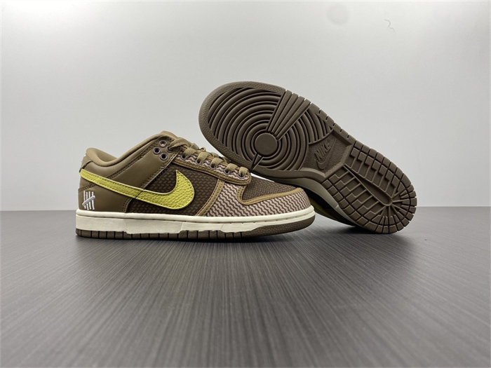 NK Dunk Low SP Undefeated Canteen Dunk vs. AF1 Pack DH3061-200