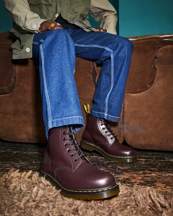 101 Yellow Stitch Smooth Leather Ankle Boots