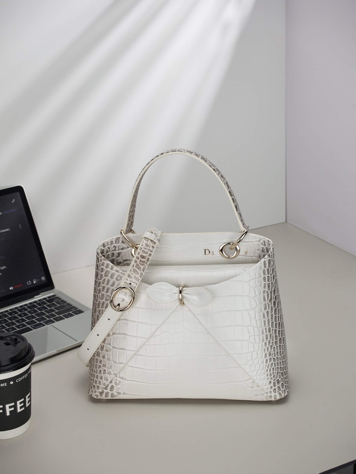 DR Handbag 28x10x22cm