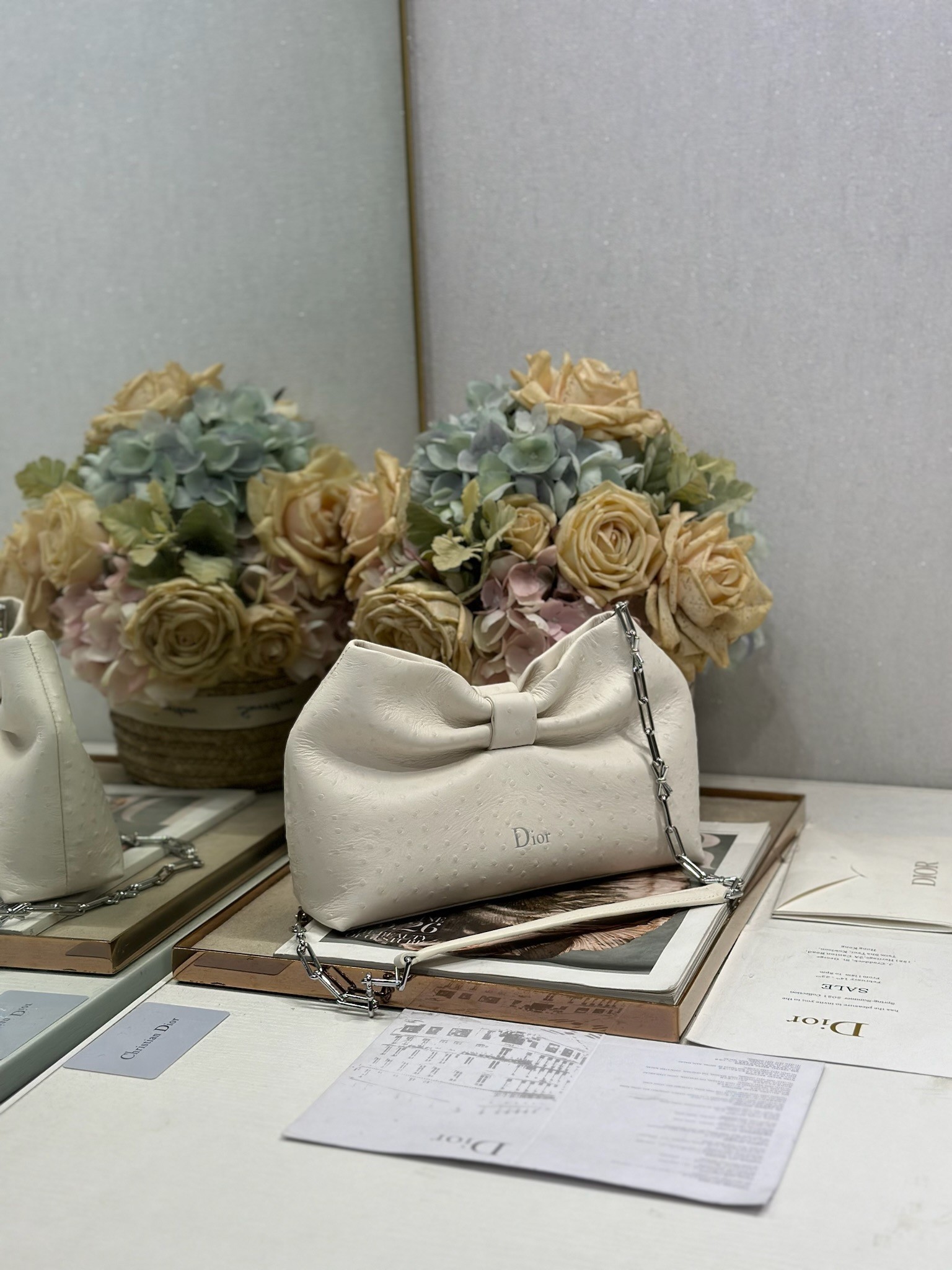 DR Shoulder bag 27x8x18cm