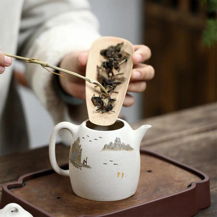 Bai Yu Duan Ni Yixing Teapot with Clay Painting 280ml