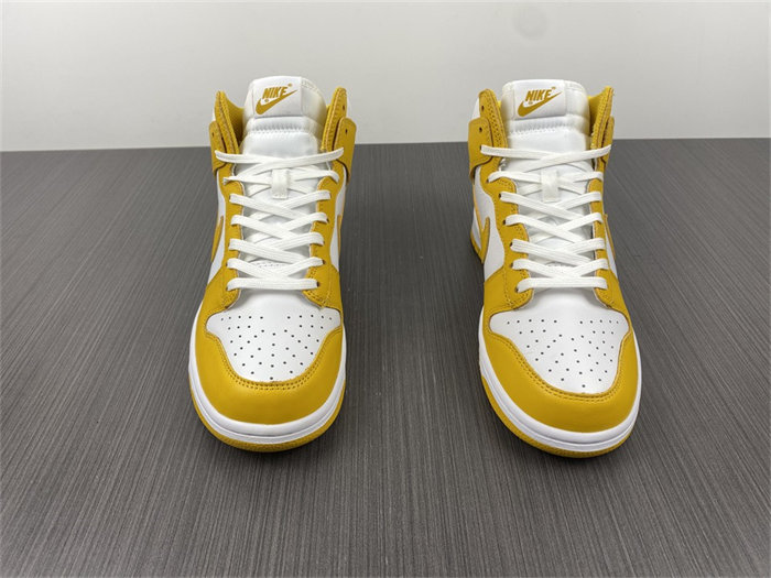 NK Dunk High Dark Sulfur DD1869-106
