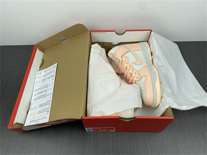 NK Dunk High Sail Crimson Tint DD1869-104