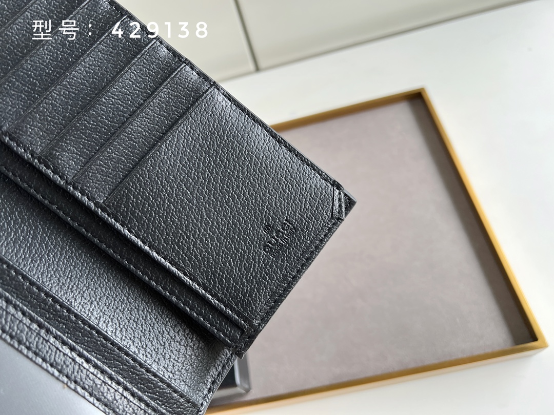 Long wallet 3.5″x6.9″x0.8″ BB-918000854