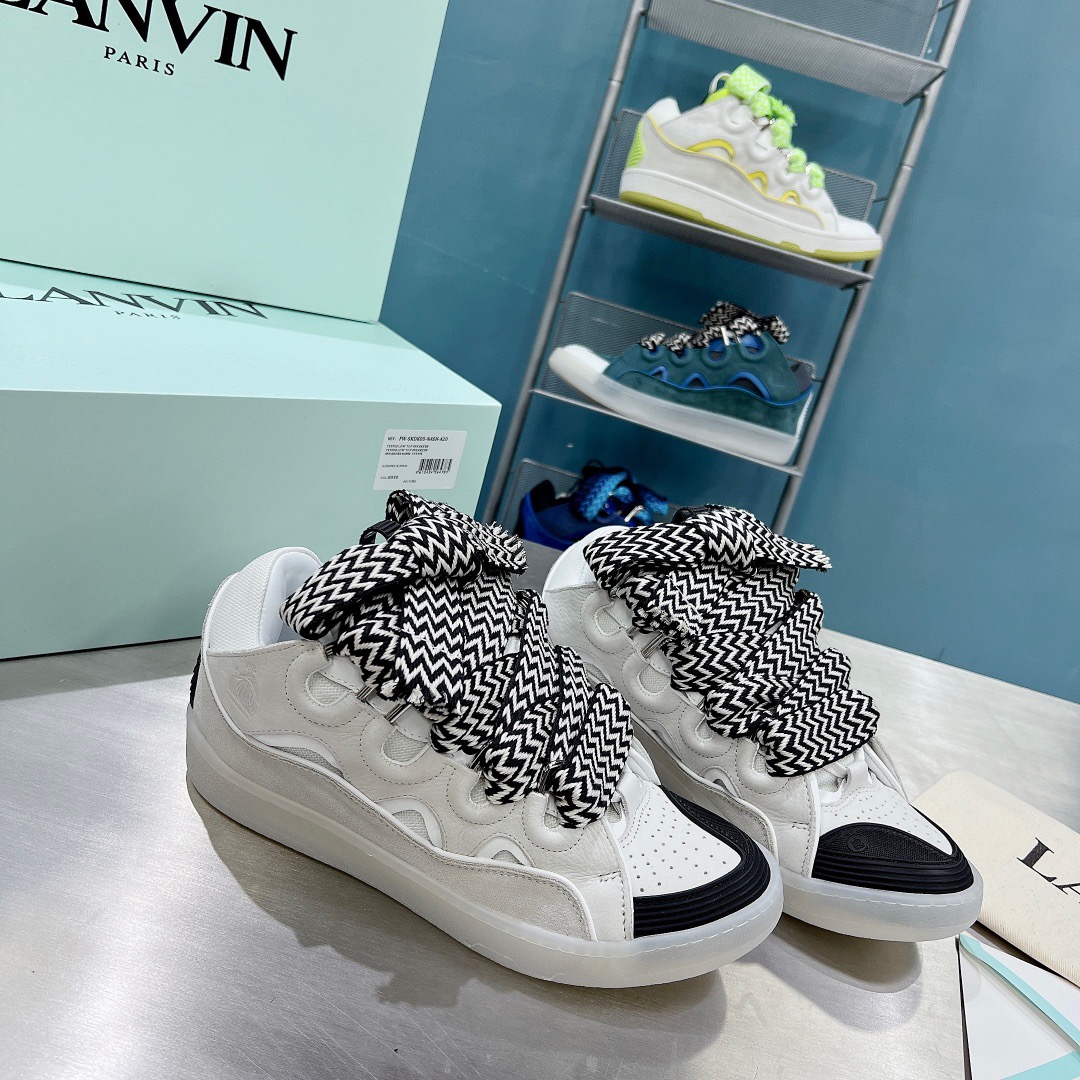 LAN Curb Sneaker 16