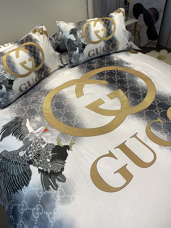 Fashion Washable Silk Digital Bedding Sets(1 Quilt,1 Sham,2 pillow cases)SJT-986074