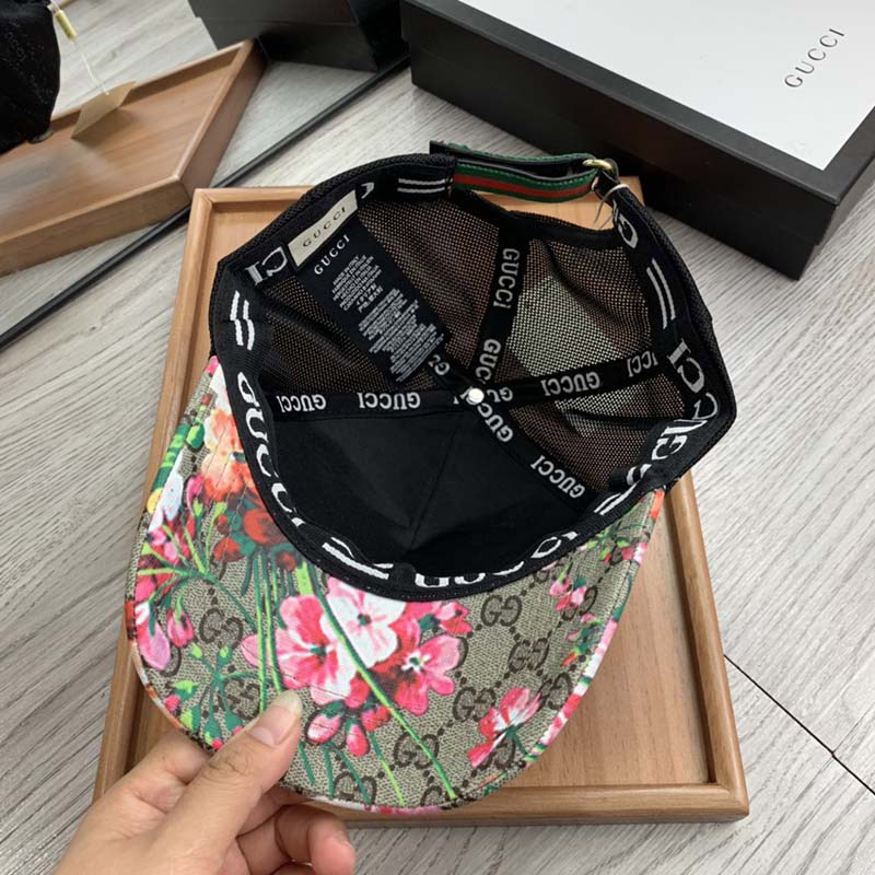 Classical Mesh Back Adjustable Flowers Baseball Cap MZ-916133