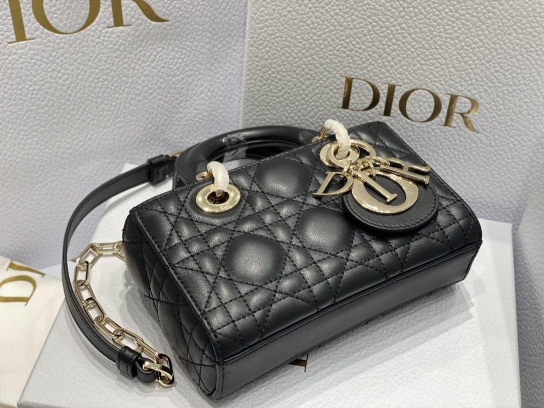 DR Lady D-Joy Handbag 16.5x10x6cm