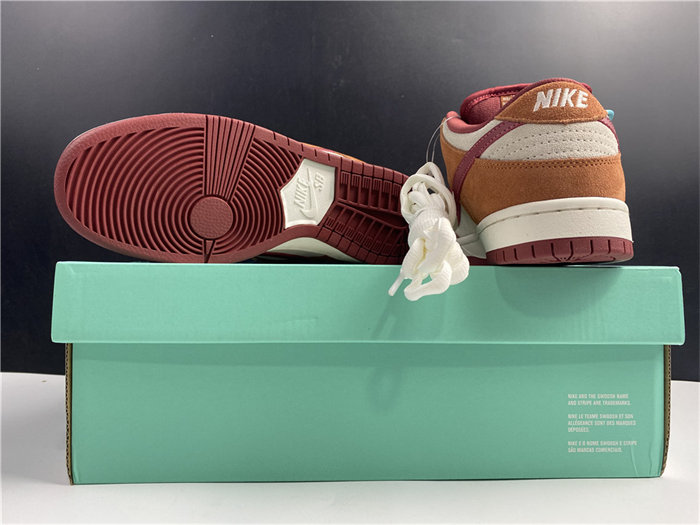 NK SB Dunk Low Pro Dark Russet Cedar BQ6817-202