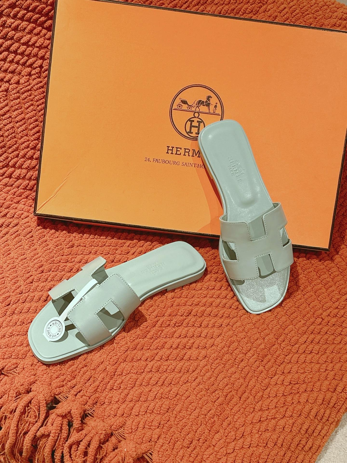 Classic Leather Sandals With Open Toe LX-872099