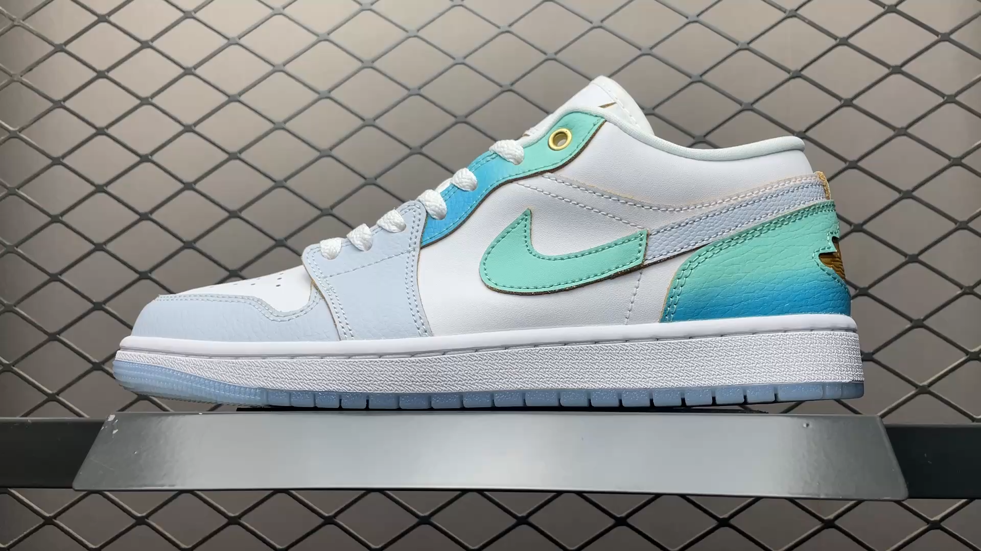 Air JRD 1 Low AJ1 FN8899-131