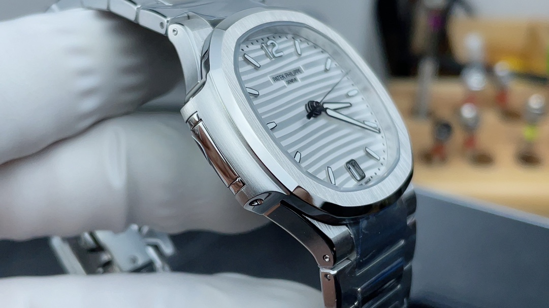 Patek Philippe Nautilus 7118 Replica – 3K Factory White Dial Ladies Watch