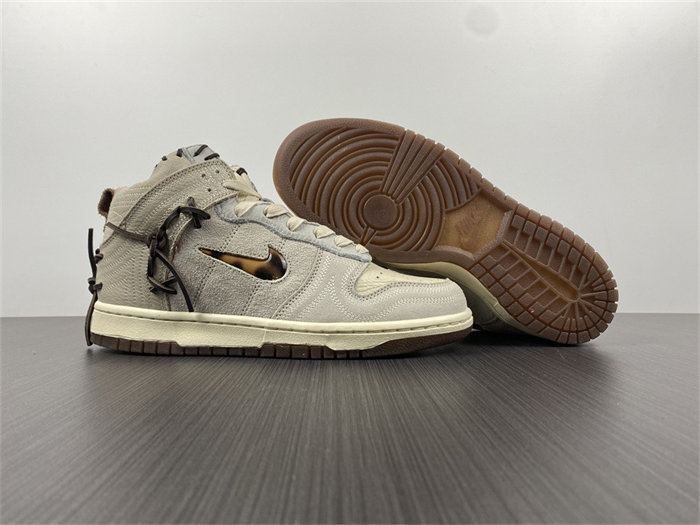 NK Dunk High Bodega Sail Multi CZ8125-100