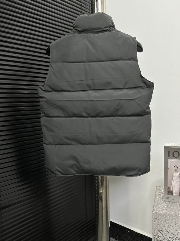 Canada G down vest