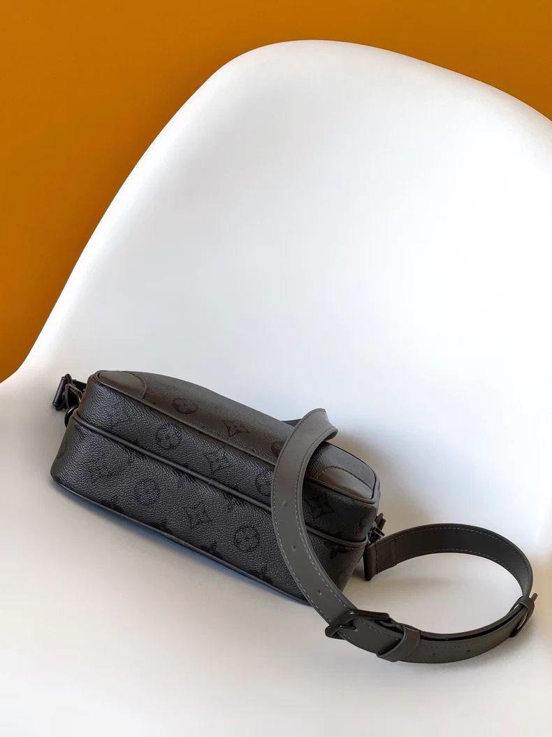 LOUIS VUITTON M26783 Nil