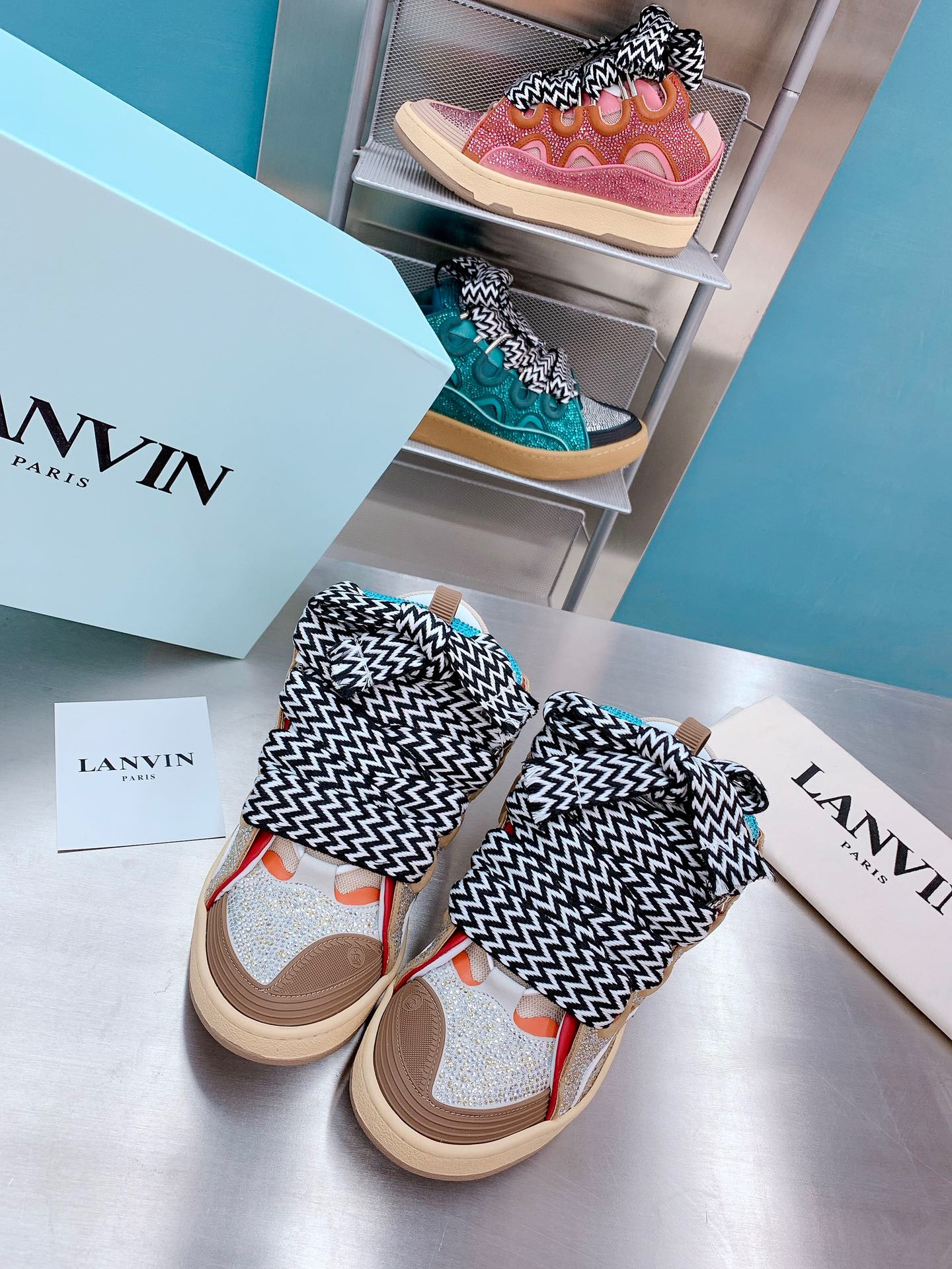 LAN Curb Sneaker 26