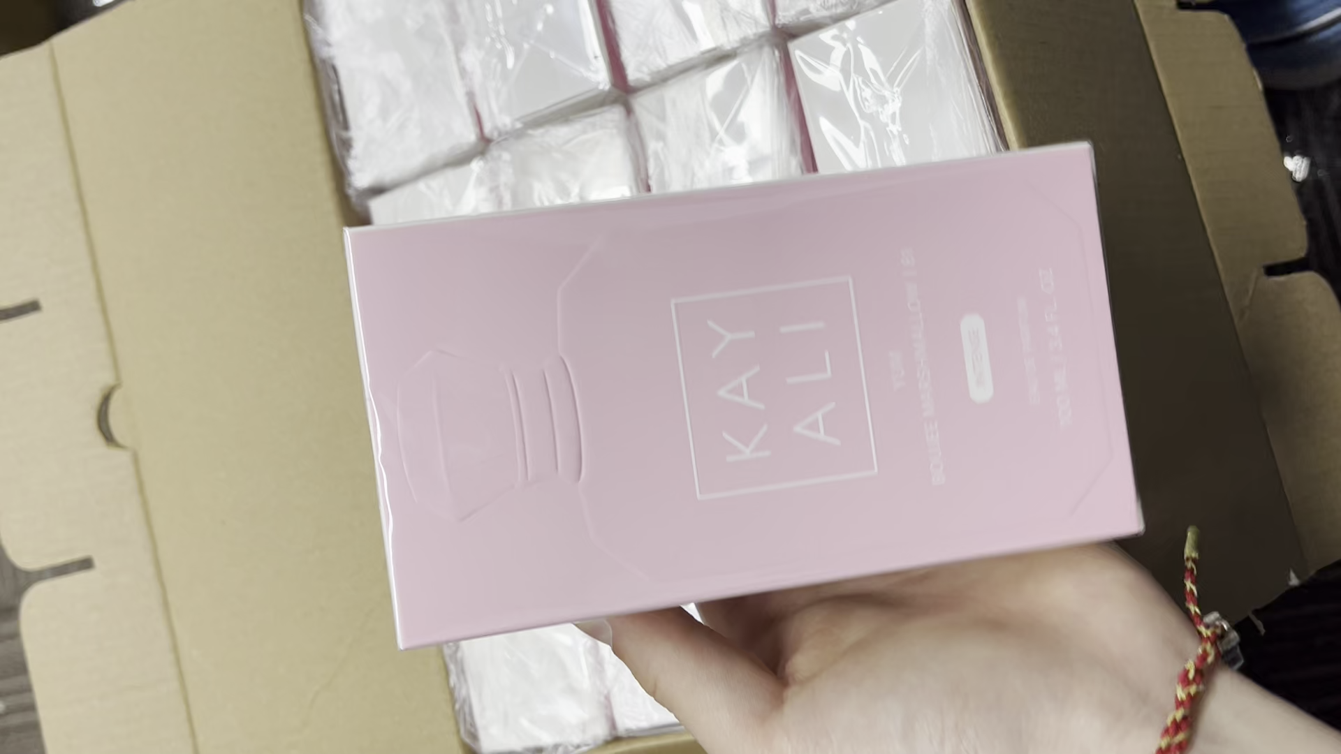 D097：KAYALI Yum Boujee Marshmallow | 81 Eau de Parfum Intense 100ml