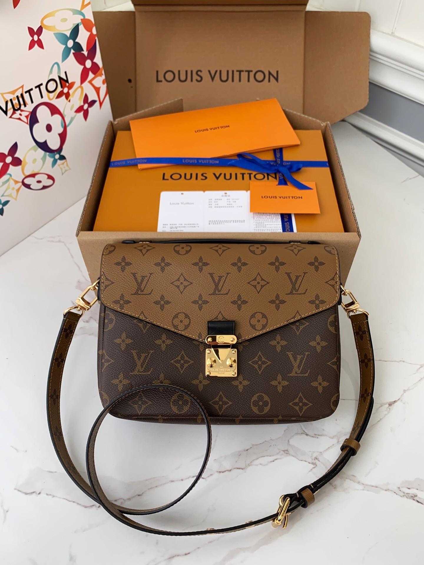 LV  POCHETTE MÉTIS  M44876  SIZE:25*19*7cm