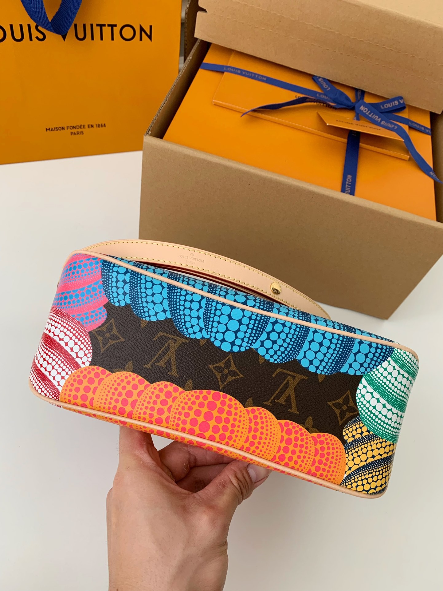 LV x Yayoi Kusama  BOULOGNE  29*16*9.5cm