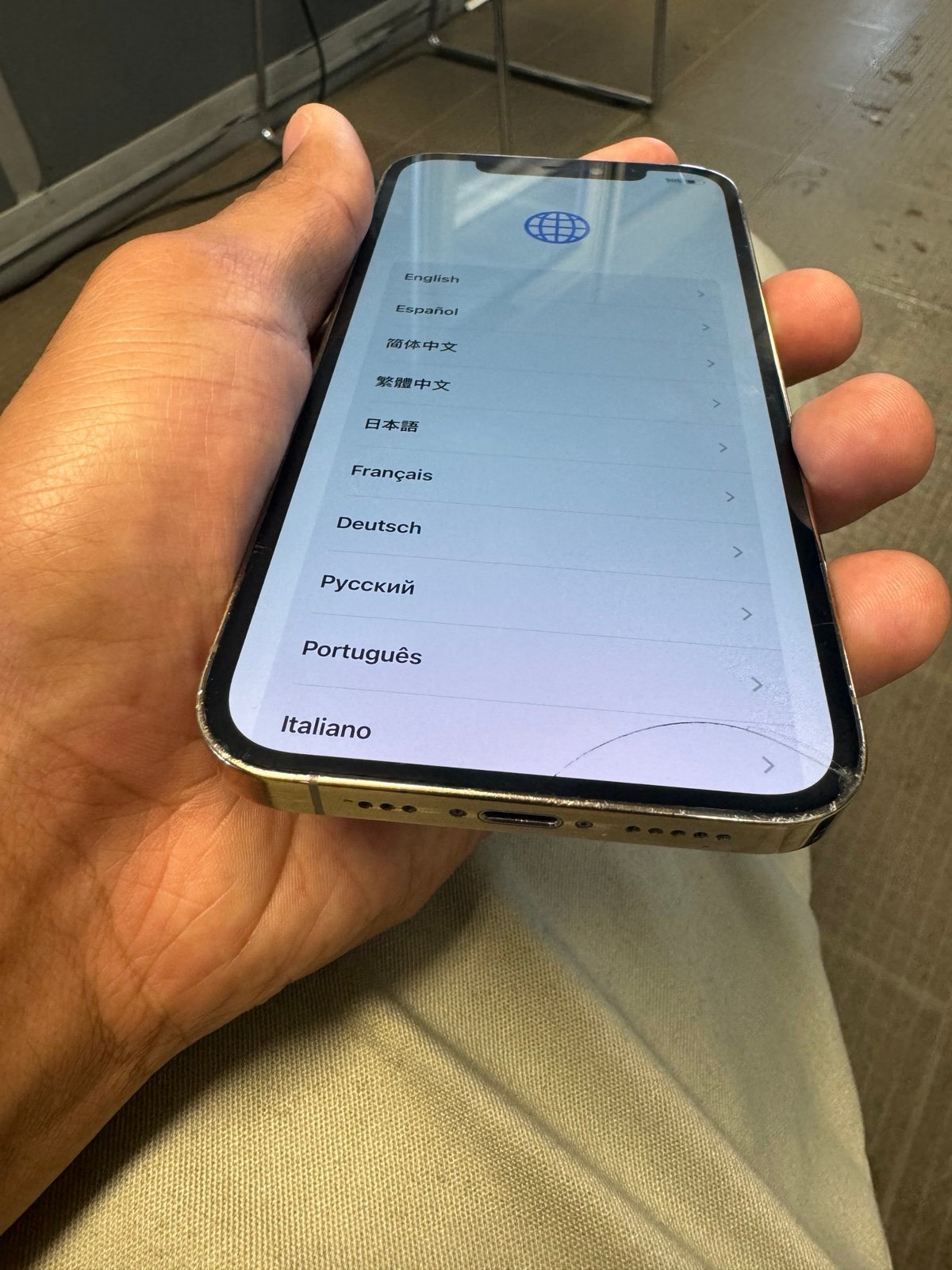 iphone 12 pro 1E23