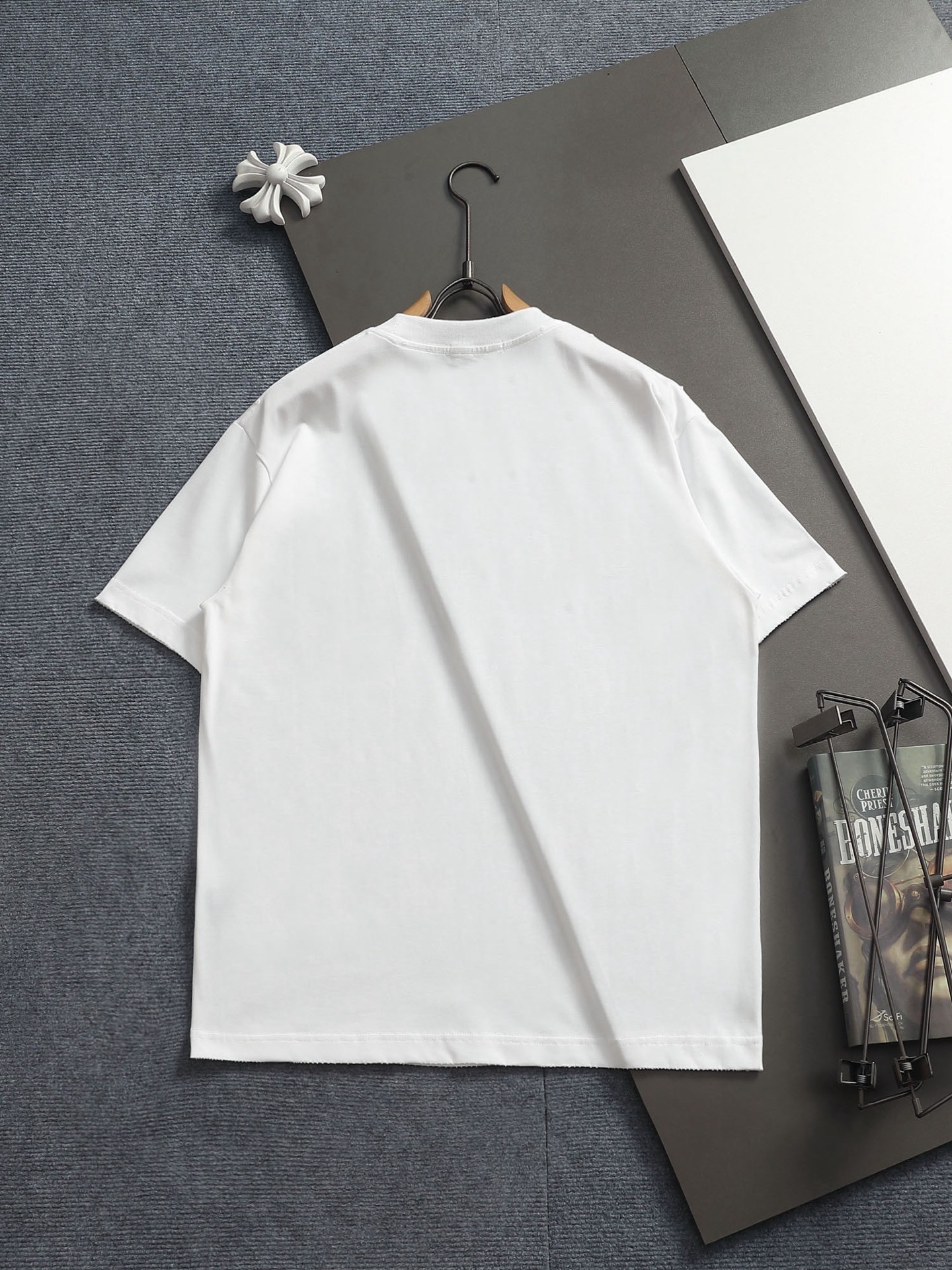 Amri T-Shirt