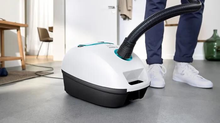 BOSCH - SERIE 4 ASPIRAPOLVERE CON SACCO PROHYGIENIC-Black,White